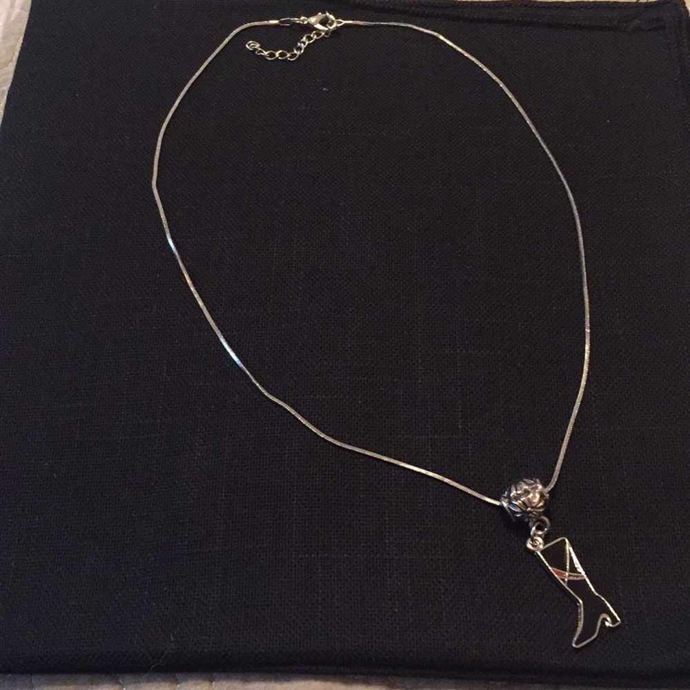 Women’s boot necklace
